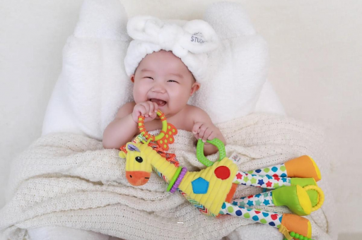 贵阳宝宝为什么会吐奶 贵阳宝宝为什么会吐奶